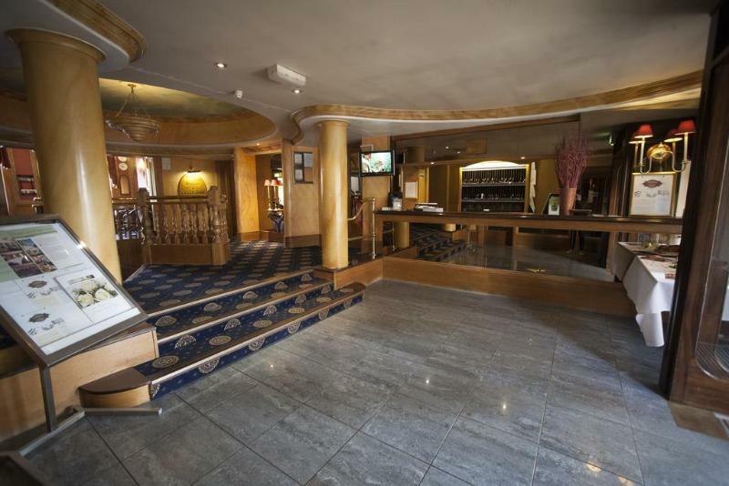 Royal Cambridge Hotel London Exterior photo